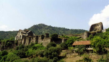Akhtala fortress 10th century