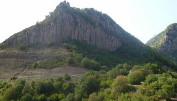 Kachaghakaberd 9th century