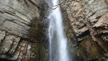 Khosrov Waterfall