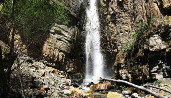 Khosrov Waterfall