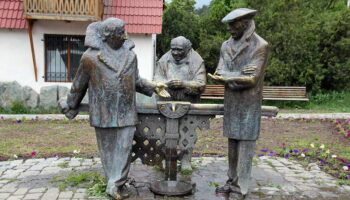 Monument to the characters of the film «Mimino» in Dilijan