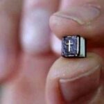 Самая маленькая Библия