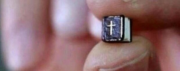 Самая маленькая Библия