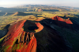 Высочайший пик Гегамского хребта-гора Аждаак