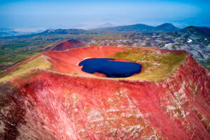 Высочайший пик Гегамского хребта-гора Аждаак