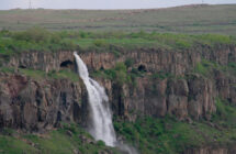 Qasakh waterfall