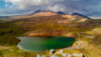 Kari Magic: A Frozen Fairytale Atop Armenia