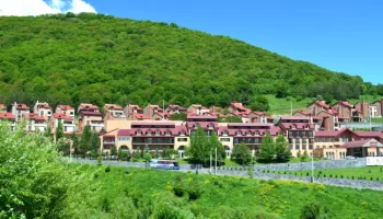 Цахкадзор: главный горнолыжный и климатический курорт Армении